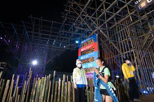 BIB: 1605
                            <button type="button" onclick="openModal(15981422)" class="btn btn-primary btn-sm float-right btn-popup" data-toggle="modal" data-target=".modal-high-quality">
                        <i class="fas fa-shopping-cart"></i> Add to Cart
                    </button>
                                            <button type="button" onclick="isThisMe(15981422, true)" class="btn btn-success btn-sm float-right btn-popup btn-isme hidden" data-toggle="tooltip" data-placement="bottom" title="นี่คือรูปของคุณใช่ไหม คลิกที่นี่เพื่อเอาเข้าอัลบั้ม">
                        <i class="fas fa-plus"></i> Add to album
                    </button>
                    <button type="button" onclick="isThisMe(15981422, false)" class="btn btn-warning btn-sm float-right btn-popup btn-isnotme hidden">
                        <i class="fas fa-ban"></i> Remove from album
                    </button>